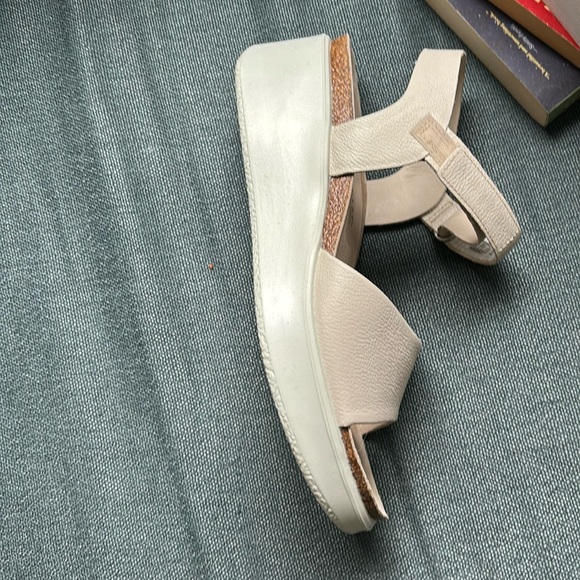 Ecco corksphere sandals EU 39 or US 8.5 - Picture 5 of 11